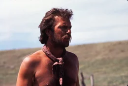 Lieutenant Dunbar (Kevin Costner)