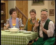 L-R: Vroni, Hauserin (Gerda Steiner), Franz (Winfried Frey), Lechner, Wirt (Peter Steiner)