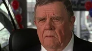 Ben Mangione (Pat Hingle) Ben Mangione (Pat Hingle)
