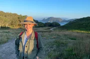 Judith Rakers in Galicien &ndash; Galicien gilt als Spaniens gr&uuml;ner Norden. Die Region ist l&auml;ngst nicht so &uuml;berlaufen wie viele andere touristische Ziele in Spanien, bietet aber atemberaubende Landschaften. Ein Traum, nicht nur f&uuml;r Pilgerer auf dem Jakobsweg.