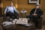 Danny Reagan (Donnie Wahlberg, l.); Major Waylon Gates (Lyle Lovett, r.) Danny Reagan (Donnie Wahlberg, l.); Major Waylon Gates (Lyle Lovett, r.)
