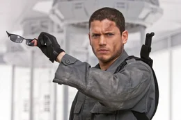 Chris Redfield (Wentworth Miller)