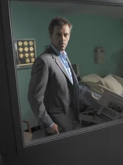 Dr. Gregory House (Hugh Laurie)