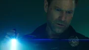 Frank Penny (Aaron Eckhart) sucht weiter nach dem entf&uuml;hrten M&auml;dchen.