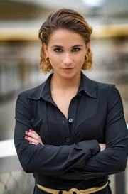 Claire (Cosima Henman) verdient ihren Lebensunterhalt als Sugarlove.