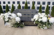 Mahnmal an der chinesischen Botschaft in Belgrad zur Erinnerung an die beim NATO-Angriff auf Belgrad 1999 get&ouml;teten Chinesen