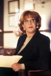 Dr. Gina Lawson (Sally Jessy Raphael)