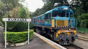1720 Class Diesel Elektro Lokomotive am Kuranda Bahnhof 1720 Class Diesel Elektro Lokomotive am Kuranda Bahnhof
