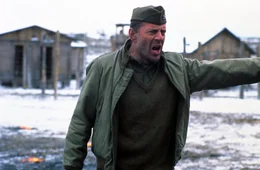 Bruce Willis als Col. William A. McNamara