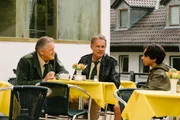 Reimund Girwidz (Michael Brandner, l.) und Franz Hubert (Christian Tramitz, m.) ermitteln wieder auf Hochtouren.