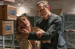 Marie (Katharina Marie Schubert) und Vladimir (Sebastian Anton).