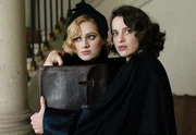 v.li.: Madeleine Verdier (Nadia Tereszkiewicz), Pauline Maul&eacute;on (Rebecca Marder)