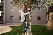 Philippe (Kad Merad) m&ouml;chte gar nicht mehr weg aus dem provinziellen Nordfrankreich.
