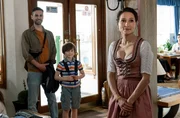 (v.l.n.r.) Kalil (Feras Zarka), Petja (Linus von Emhofen) und Krystyna (Janina Elkin).