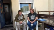 Carmen redet ihrem Sohn Lars (16) ins Gewissen
