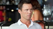 Michael Westen (Jeffrey Donovan) hat es nicht leicht. Seine eigene Mutter m&ouml;chte Abstand zu ihm gewinnen. Doch was ist vorgefallen?