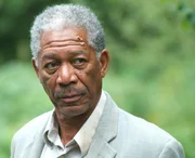 Profikiller Carden (Morgan Freeman) wird ganz schnell vom J&auml;ger zum Gejagten ...