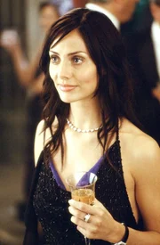 Natalie Imbruglia (Lorna Campbell).