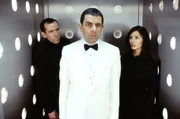 Ben Miller (Bough), Rowan Atkinson (Johnny English), Natalie Imbruglia (Lorna Campbell).
