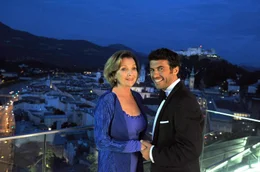 Julia (Gila Von Weitershausen), Alexander (Mike Galeli).