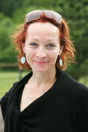 Funny &Uuml;bel (Sona MacDonald).