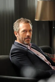 Um eine Nachfolgerin f&uuml;r seine Lieblingsprostituierte zu finden, interview House (Hugh Laurie) diverse Damen ...
