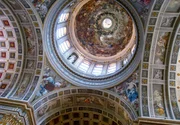 Basilika Sant Andrea, Innenraum. Basilika Sant Andrea, Innenraum.