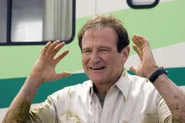 Robin Williams (Bob Munro).