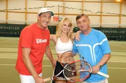 L-R: Viktor Gernot (Viktor Gernot), Handtuchova (Sylvia Schneider), Andreas Vitásek (Andreas Vitásek). L-R: Viktor Gernot (Viktor Gernot), Handtuchova (Sylvia Schneider), Andreas Vitásek (Andreas Vitásek).