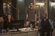 (v.l.n.r.) FBI Special Agent Tammy Gregorio (Vanessa Ferlito); Sebastian Lund (Rob Kerkovich); Patton Plame (Daryl Chill Mitchell)