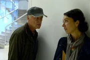 Journalist Jan Tanner (Robert Atzorn) und die &Auml;rztin Clara Lang (Ursula Strauss) versuchen herauszufinden, warum David Tanner sterben musste.