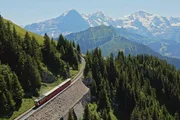 Spektakul&auml;re Bergbahnen der Schweiz Schynige-Platte-Bahn &ndash; Die Bed&auml;chtige Schynige-Platte-Bahn