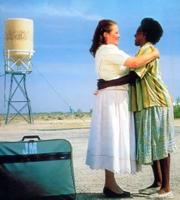 Jasmin (Marianne S&auml;gebrecht, links) und Brenda (CCH Pounder) haben es geschafft, aus dem heruntergekommenen Motel einen gut gehenden Coffeeshop mit Magic-Show zu machen.