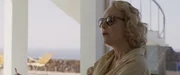 Sybille Maibaum (Juliane K&ouml;hler) entspannt mit einem Joint am Ferienhaus.
