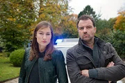 Anna Bartholomé (Marie Leuenberger) und Vincent Ruiz (Jürgen Maurer). Anna Bartholomé (Marie Leuenberger) und Vincent Ruiz (Jürgen Maurer).