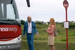 Connie (Andrea Sawatzki) und Max (G&ouml;tz Schubert) machen einen Intensivsprachkurs in Irland.