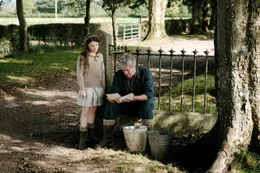 Morgentliches Ritual: Catherine Clinch als C&aacute;it, Andrew Bennett als Se&aacute;n Cinnsealach