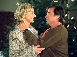 Rainer Maria (Elmar Wepper) will gemeinsam mit seiner Frau Sandra (Saskia Vester) ein Hotel unter Palmen er&ouml;ffnen.