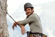 Auf einer besonders anspruchsvollen Route verungl&uuml;ckt Marks Kletterfreund Tom schwer. Nicht nur Tom und seine Lebensgef&auml;hrtin Franziska m&uuml;ssen ihre Lebensplanung neu &uuml;berdenken, sondern auch Mark muss sich einer ver&auml;nderten Realit&auml;t stellen. Eine Geschichte &uuml;ber Freundschaft, Schuld und Verantwortung. Im Bild: Maximilian Br&uuml;ckner (Mark).