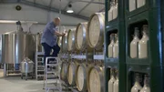 Braumeister Georg Tscheuschner in seiner Brauerei. Braumeister Georg Tscheuschner in seiner Brauerei.