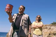 L-R: Walter Sobchak (John Goodman) und Dude (Jeff Bridges)