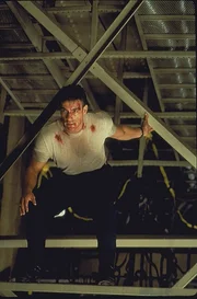 Darren McCord (Jean-Claude Van Damme) versucht alles, um seinen Tochter aus den F&auml;ngen von Joshua Foss zu befreien.