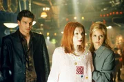 Xander (Nicholas Brendon), Willow (Alyson Hannigan), Buffy (Sarah Michelle Gellar)