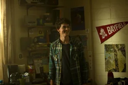Israel Broussard (Carter Davis).