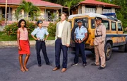 DI Humphrey Goodman (Kris Marshall), Camille Bordey (Sara Martins)