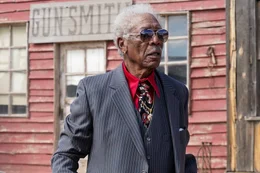 Kings of Hollywood Der Mafiaboss will nur einkassieren: Morgan Freeman als Reggie Fontaine  Copyright: SRF/2020 The Comeback Trail, LLC