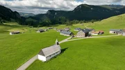 Die Vors&auml;&szlig;-Siedlung Sch&ouml;nenbach im Bregenzerwald.