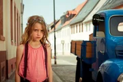 Anna (Martha Maria Thieme) muss schlie&szlig;lich einsehen, dass das Erwachsenwerden doch seinen Sinn hat.