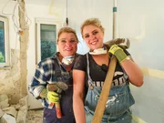 Brigitte (l.) und Nadine