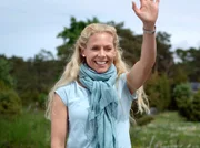 Inspektorin Maria Wern (Eva R&ouml;se) schickt ihre beiden Kinder in die Ferien.